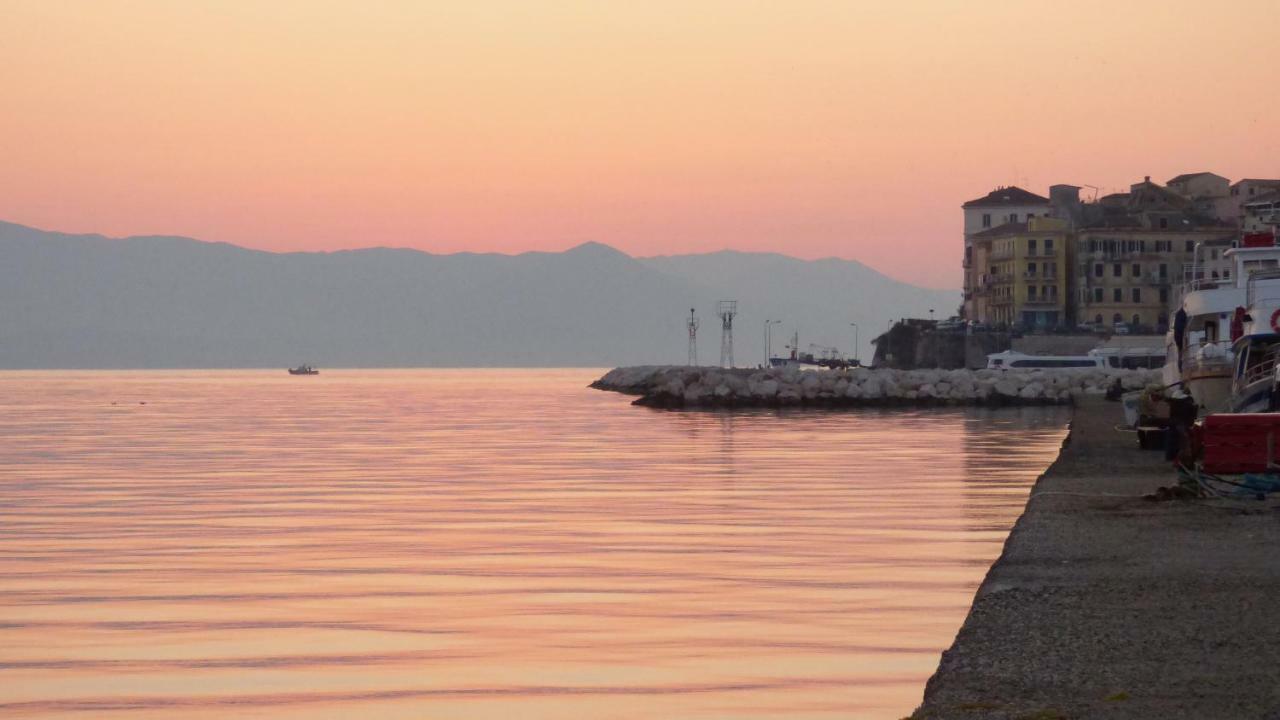 Apartament At The Heart Of Old Town Corfu  Zewnętrze zdjęcie